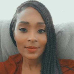 Meet your Posher, Arielle